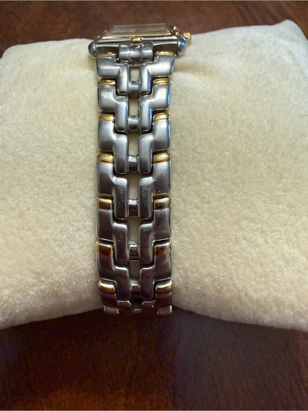 Vintage Women’s Two Tone Seiko Square Face Watch 4N00-7049 Japan